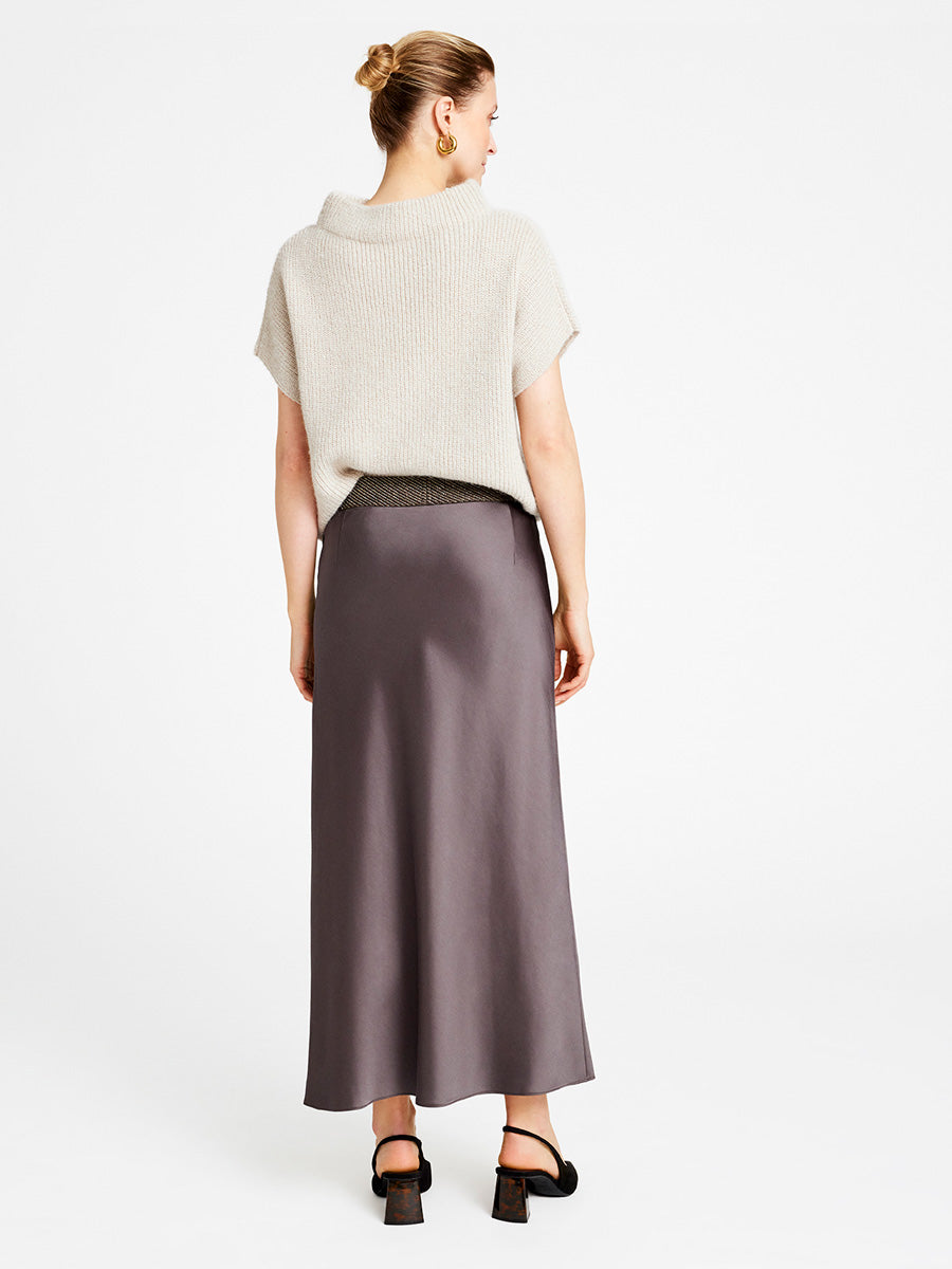 Gustav Denmark Elly Satiinihame Ruskea