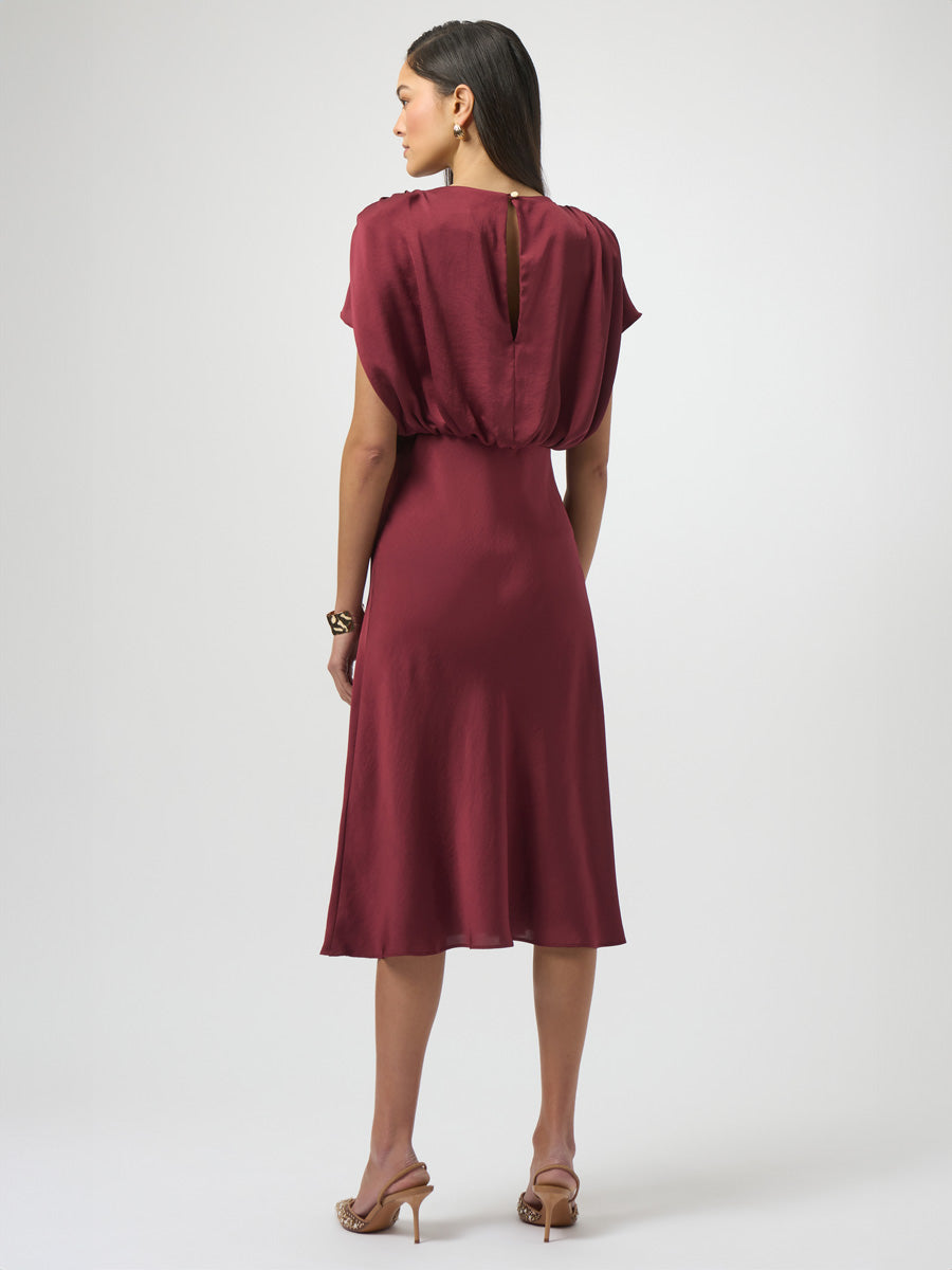 Joseph Ribkoff Satiininen Juhlamekko Viininpunainen