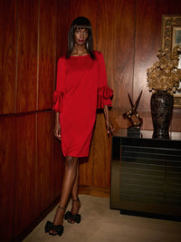 Joseph Ribkoff Satiininen Juhlamekko Punainen