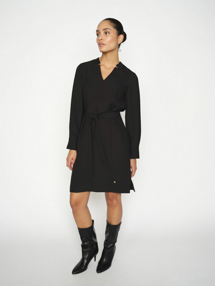 Mos Mosh Lipa Miley Mekko Musta