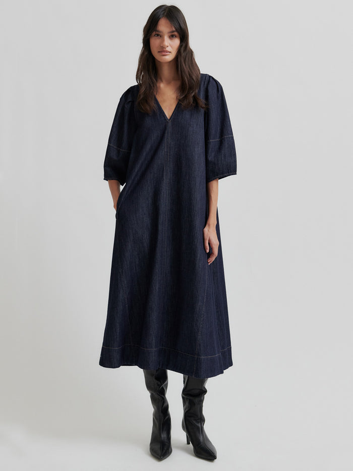 Second Female Dera Farkkumekko Tummansininen