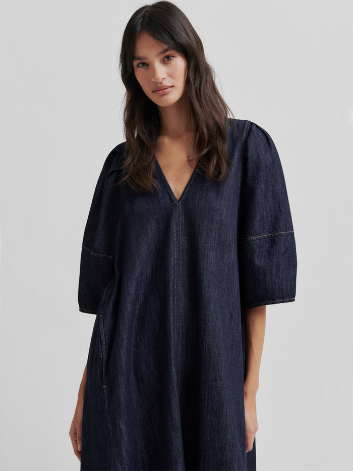 Second Female Dera Farkkumekko Tummansininen