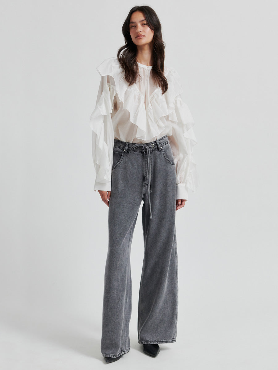 Second Female Fria Röyhelöpusero Luonnonvalkoinen