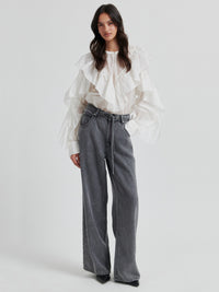 Second Female Fria Röyhelöpusero Luonnonvalkoinen