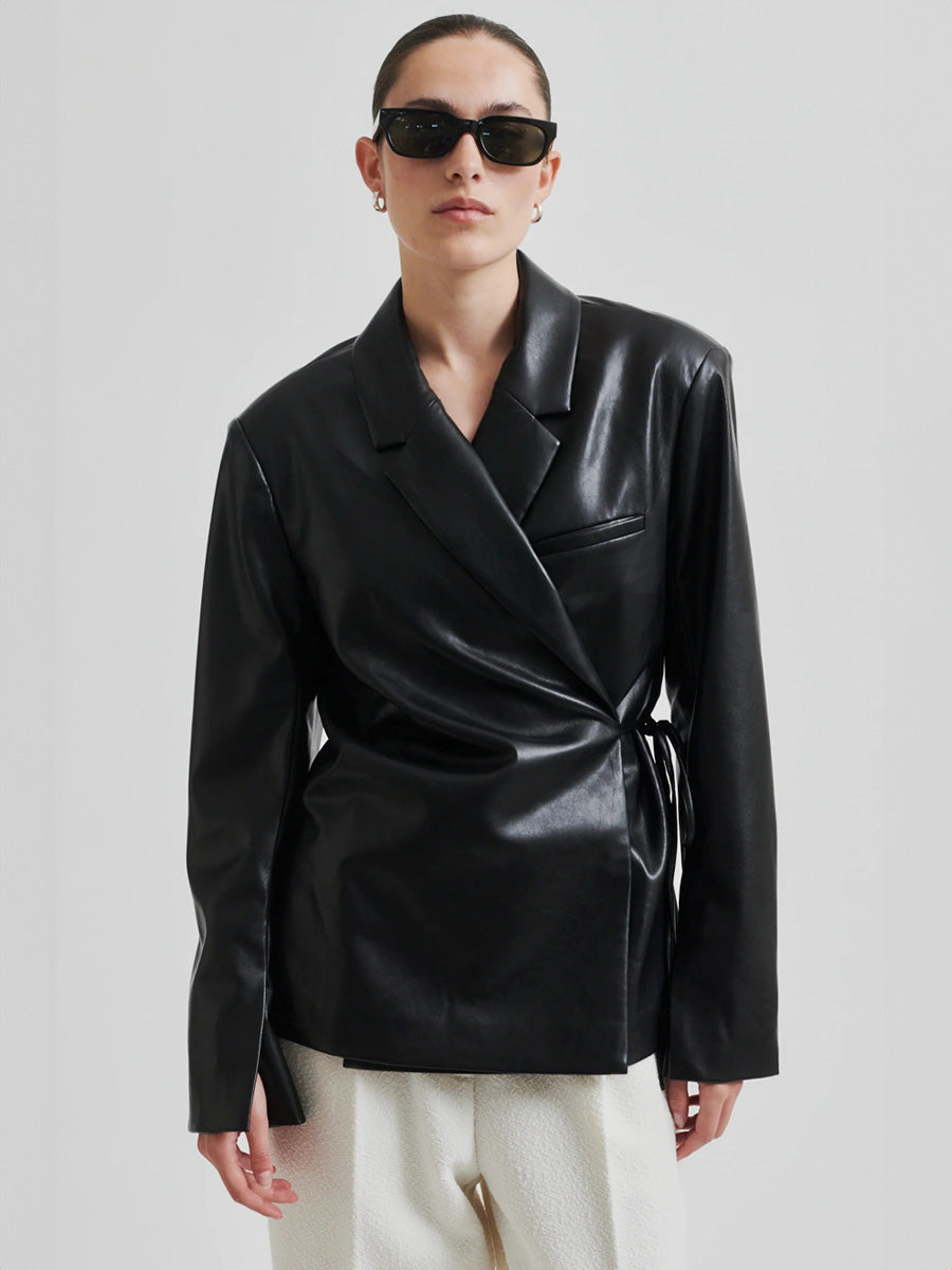 Second Female Seema kietaisubleiseri tekonahka musta