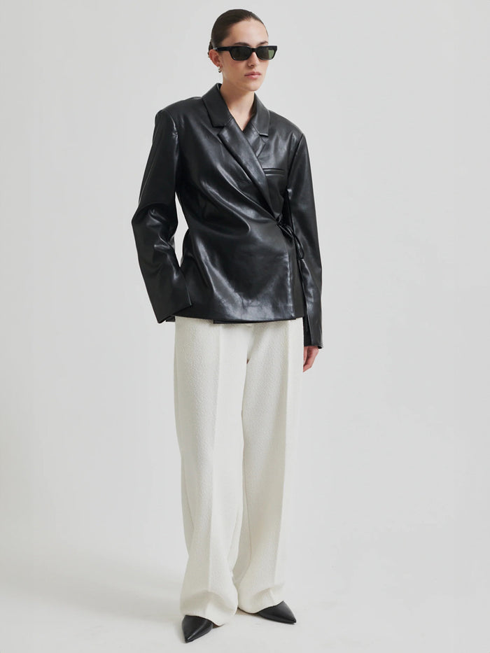 Second Female Seema kietaisubleiseri tekonahka musta