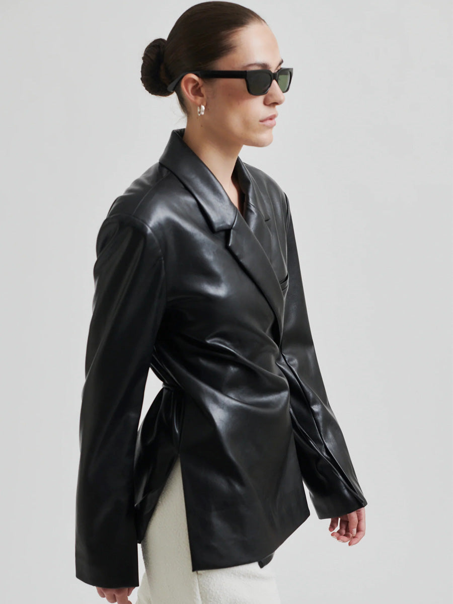 Second Female Seema kietaisubleiseri tekonahka musta