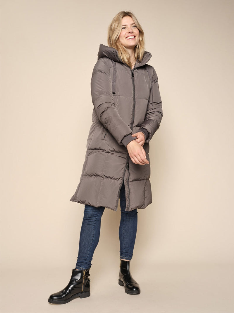 NOVA square down coat