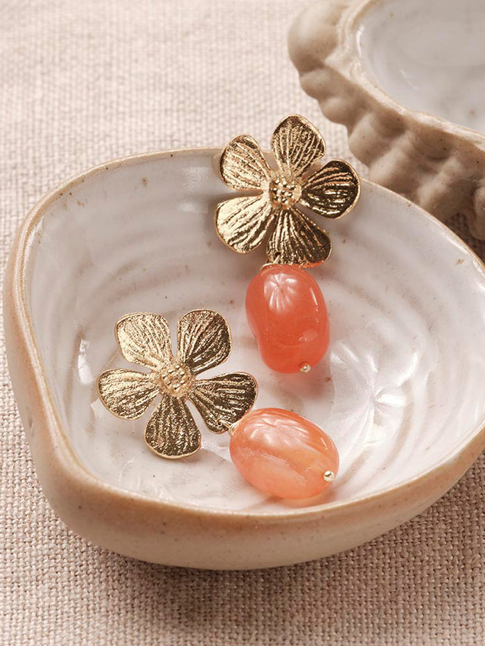 A Beautiful Story Meadow Karneoli Kukkakorvakorut Kulta