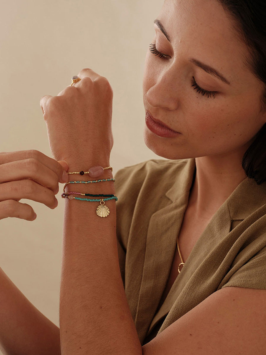 A Beautiful Story Surprise Ruusukvartsi Granaatti Rannekoru