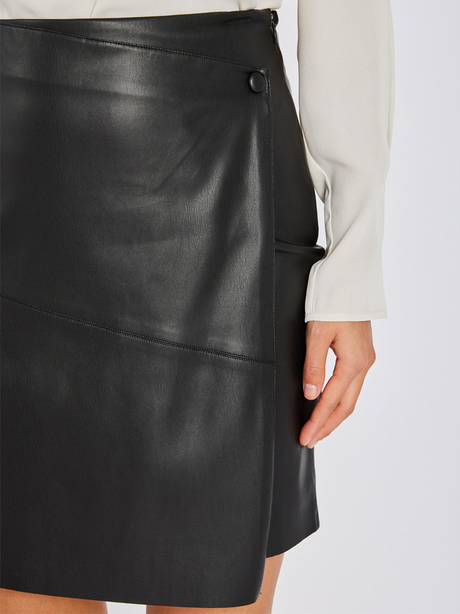 Bruuns Bazaar VeganiBBVistina Tekonahkahame Musta