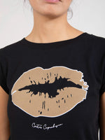 Tee With Velvet Kiss Print T-Paita