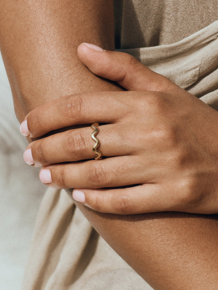 Edblad Spiral Sormus Kulta