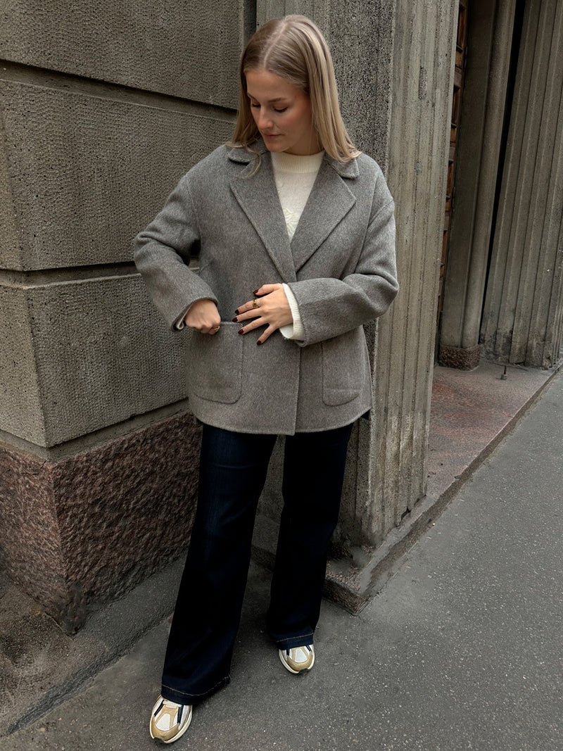 ELIA wool coat