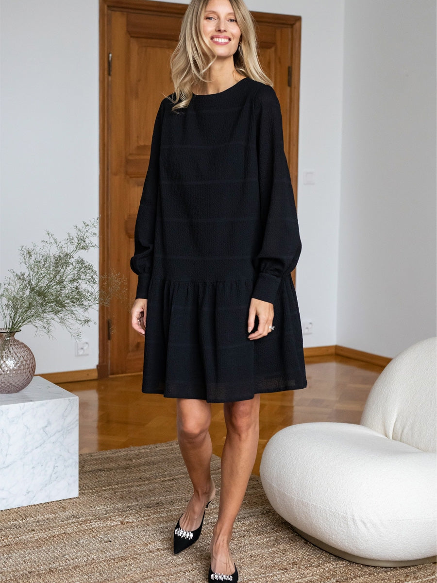 Gauhar Helsinki O-neck dress Black musta