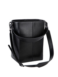 HVISK Casset Bucket-laukku Musta