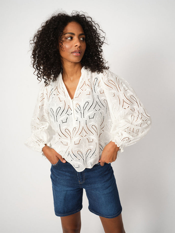 TAZZIN caza blouse