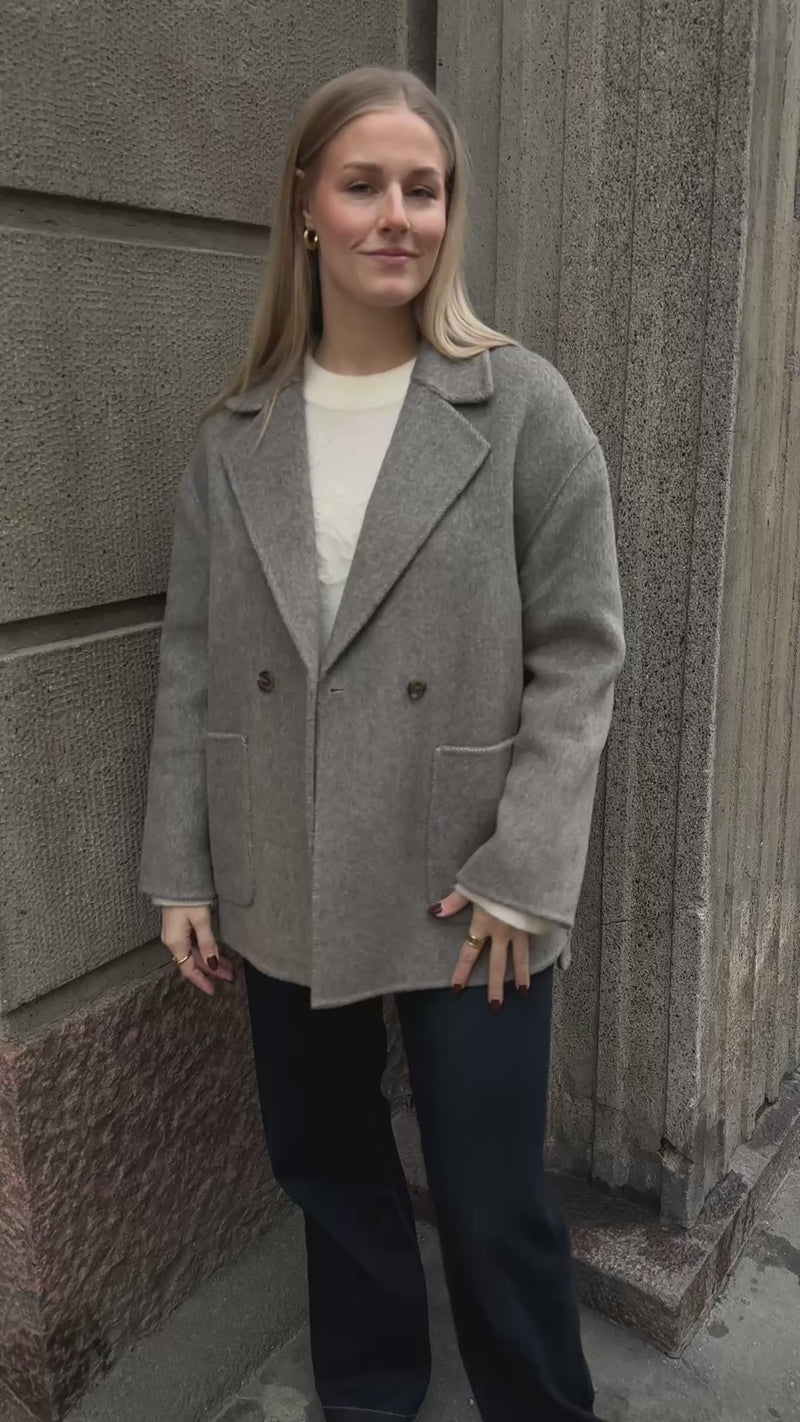 ELIA wool coat
