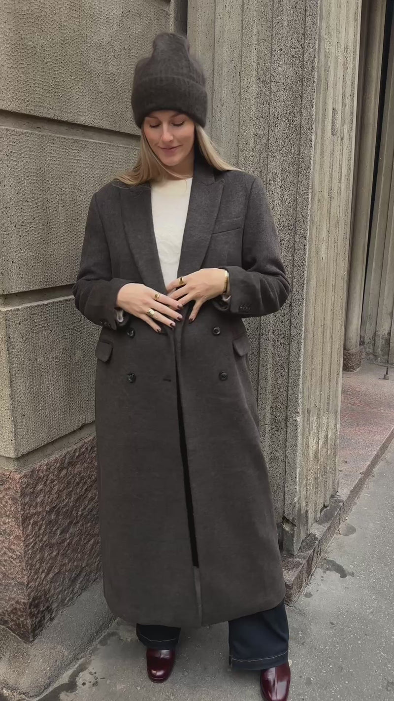 FallopiaBBAbellas coat