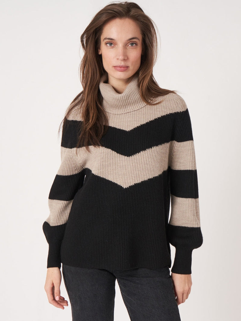 Repeat Cashmere Rollneck sweater Black Stone