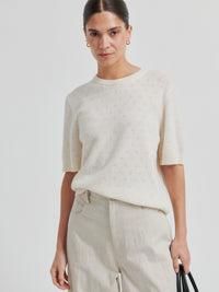 Second Female Amala Lyhythihainen Neule Luonnonvalkoinen