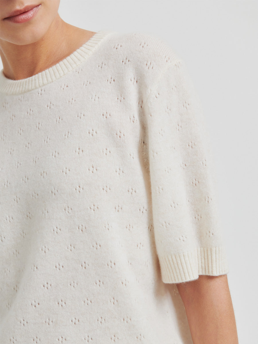 Second Female Amala Lyhythihainen Neule Luonnonvalkoinen