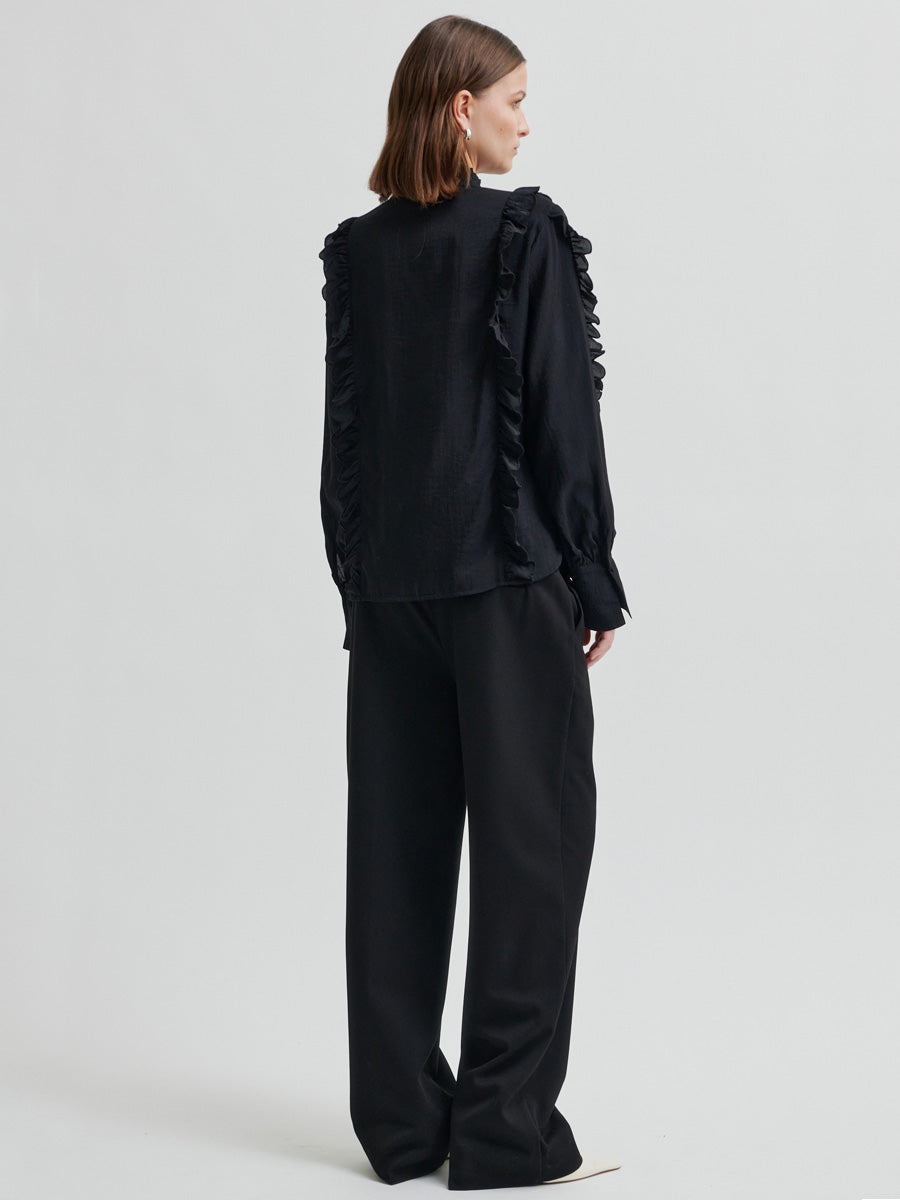 Second Female Cally Röyhelöpusero Musta