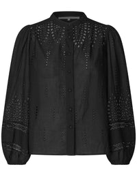 Second Female Camil Paita Musta