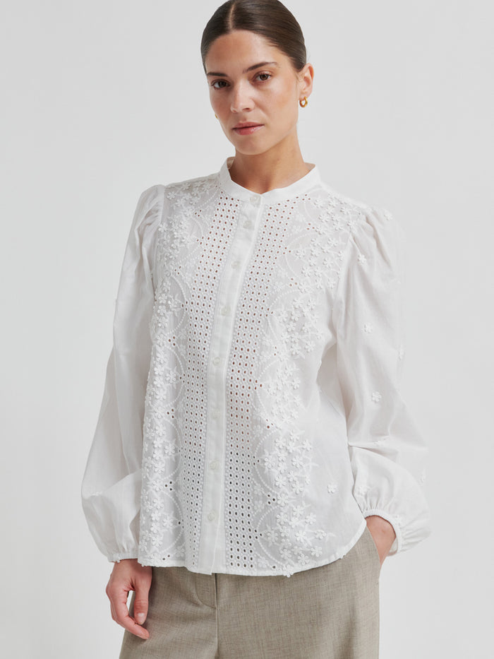 Second Female Civenna Pusero Valkoinen