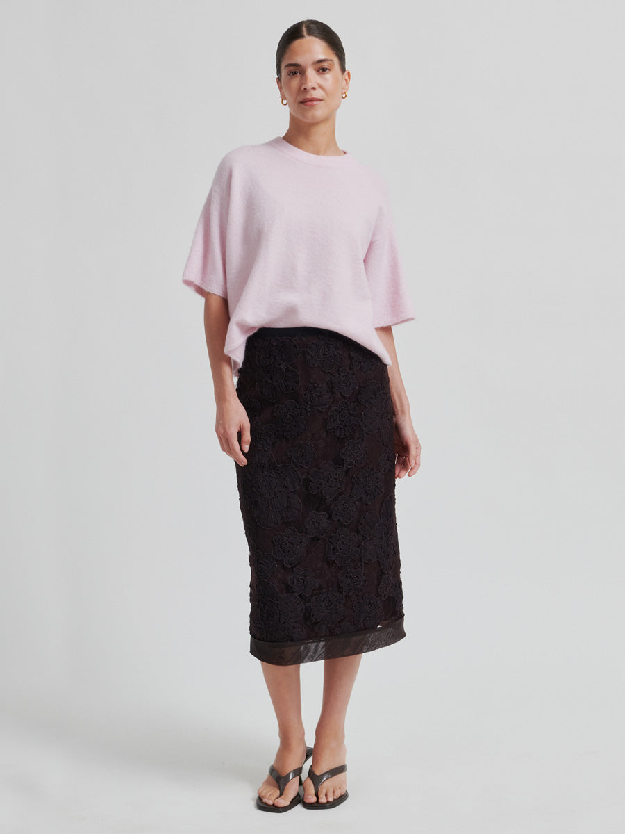 Second Female Daysee Hame Ruskea