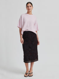 Second Female Daysee Hame Ruskea