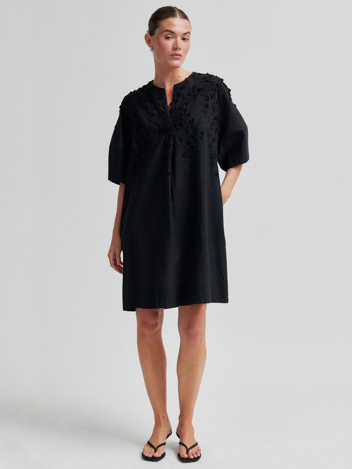 Second Female Farrow Mini Mekko Musta