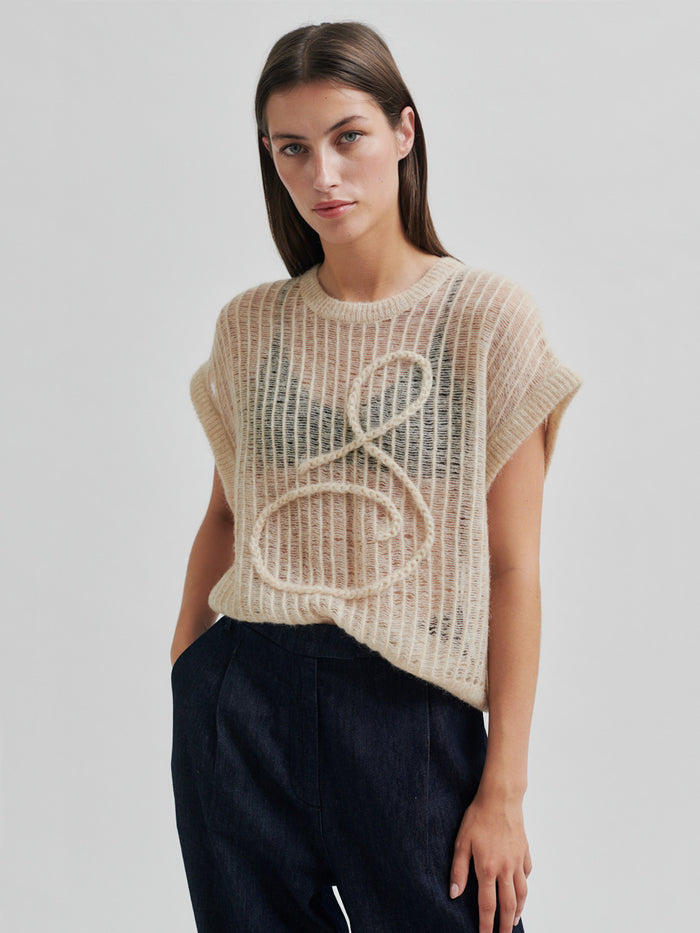 Second Female Georg Neuleliivi Beige