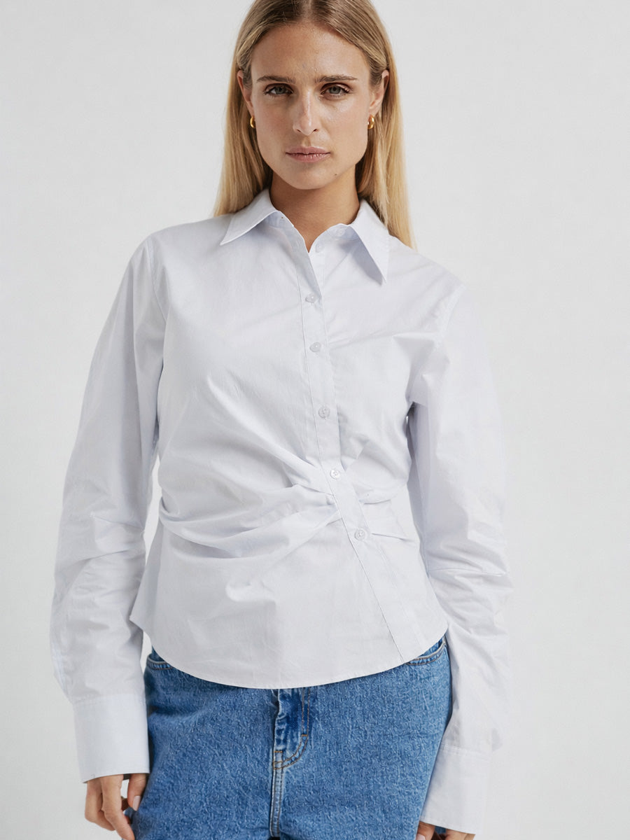 Second Female Hill Paita Valkoinen