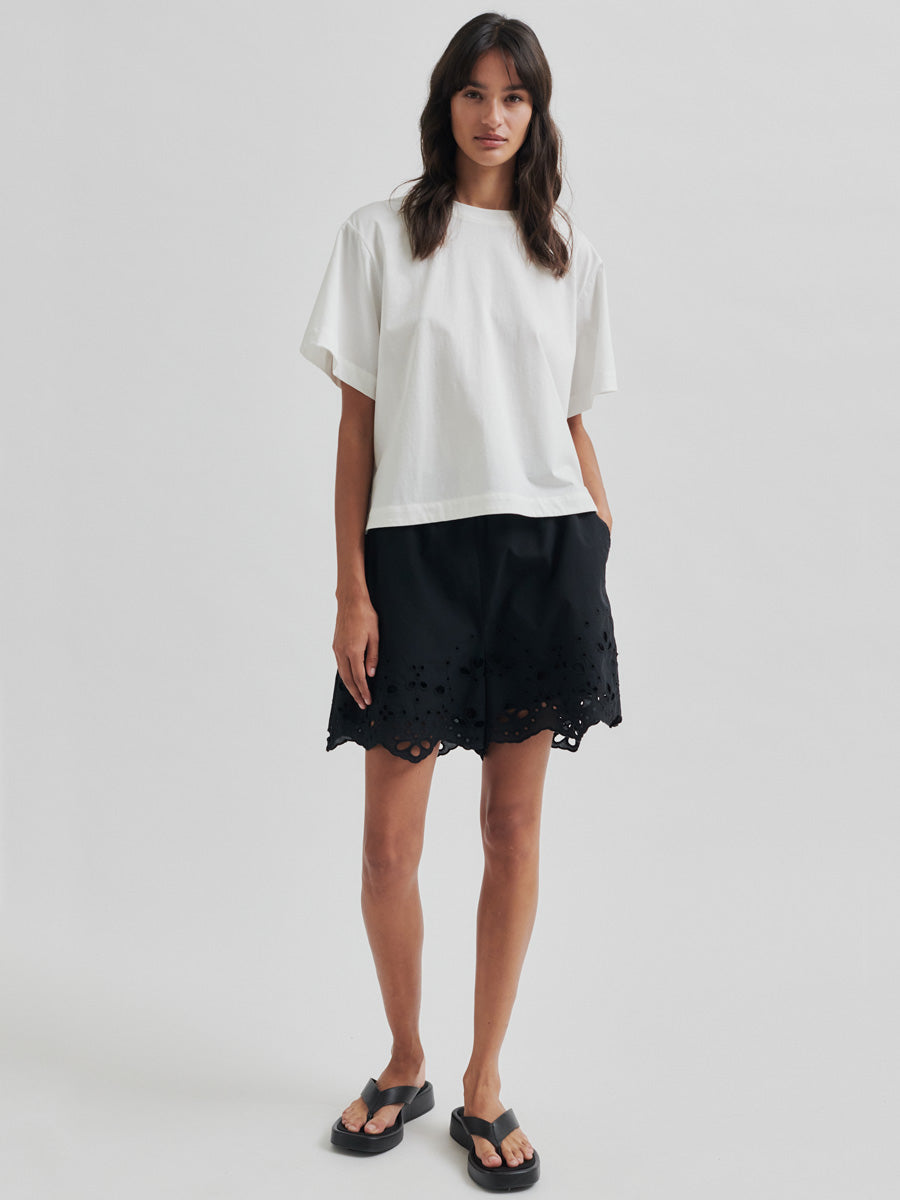 Second Female Limona Broderie Anglaise Shortsit Musta