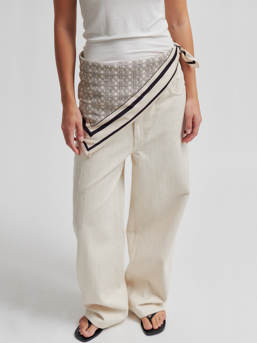 Second Female Monogram Huivi Musta Valkoinen