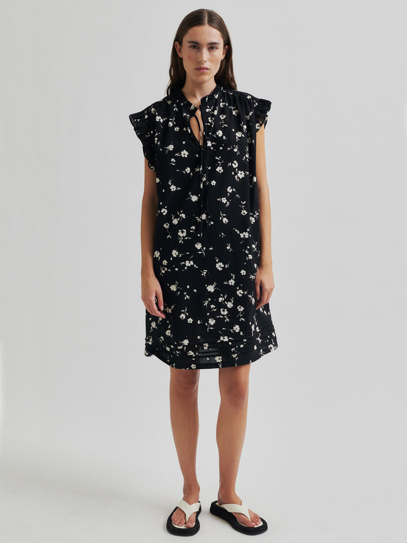 Second Female Quin Mekko Musta