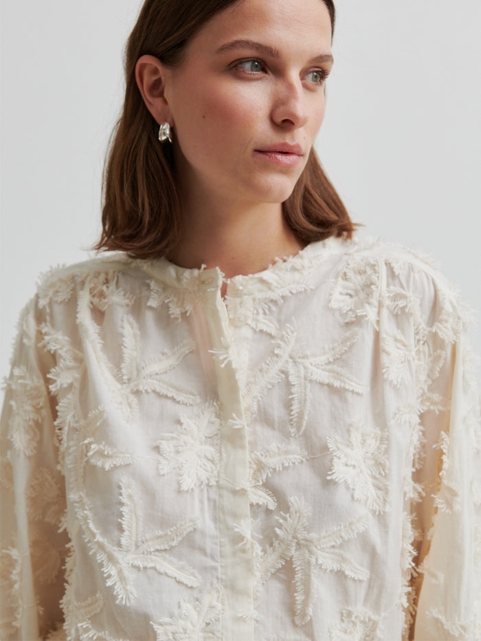 Second Female Seena Hapsupaita Kerma