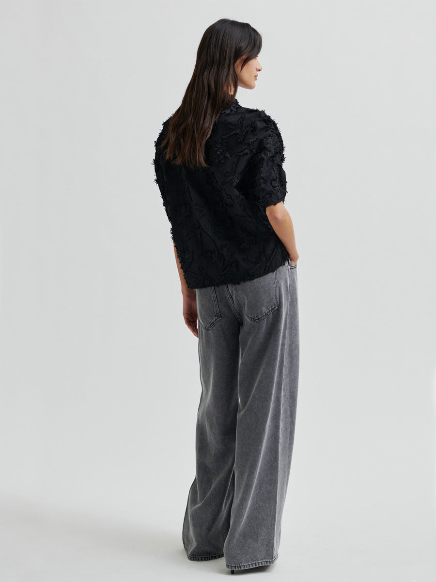 Second Female Seena Hapsupaita Musta