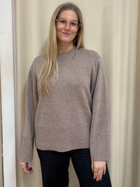 ALPHA knit o-neck