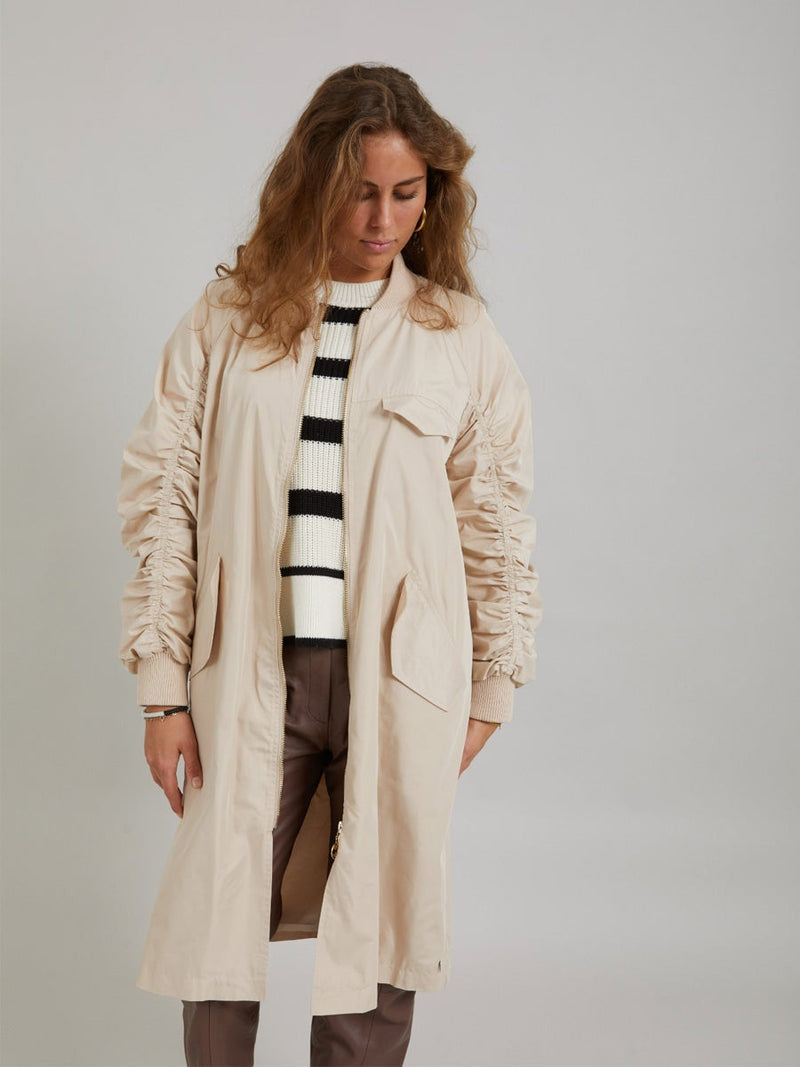 Coster Copenhagen Long bomber jacket Creme