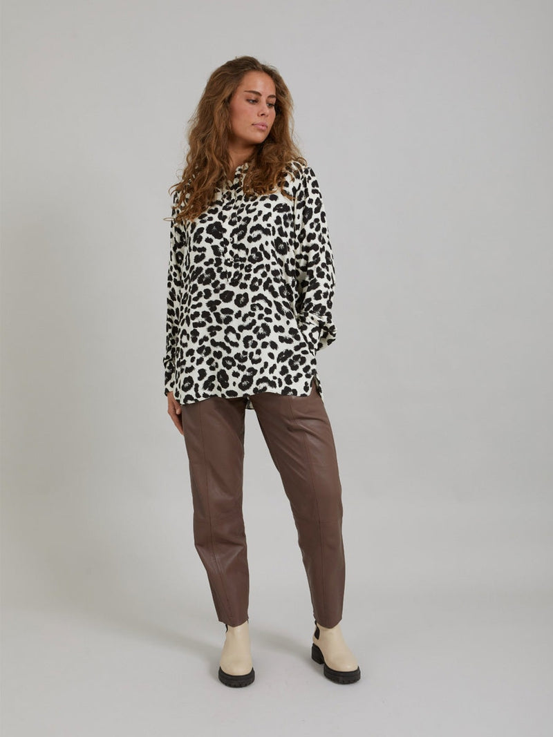 Coster Copenhagen Shirt with leo print