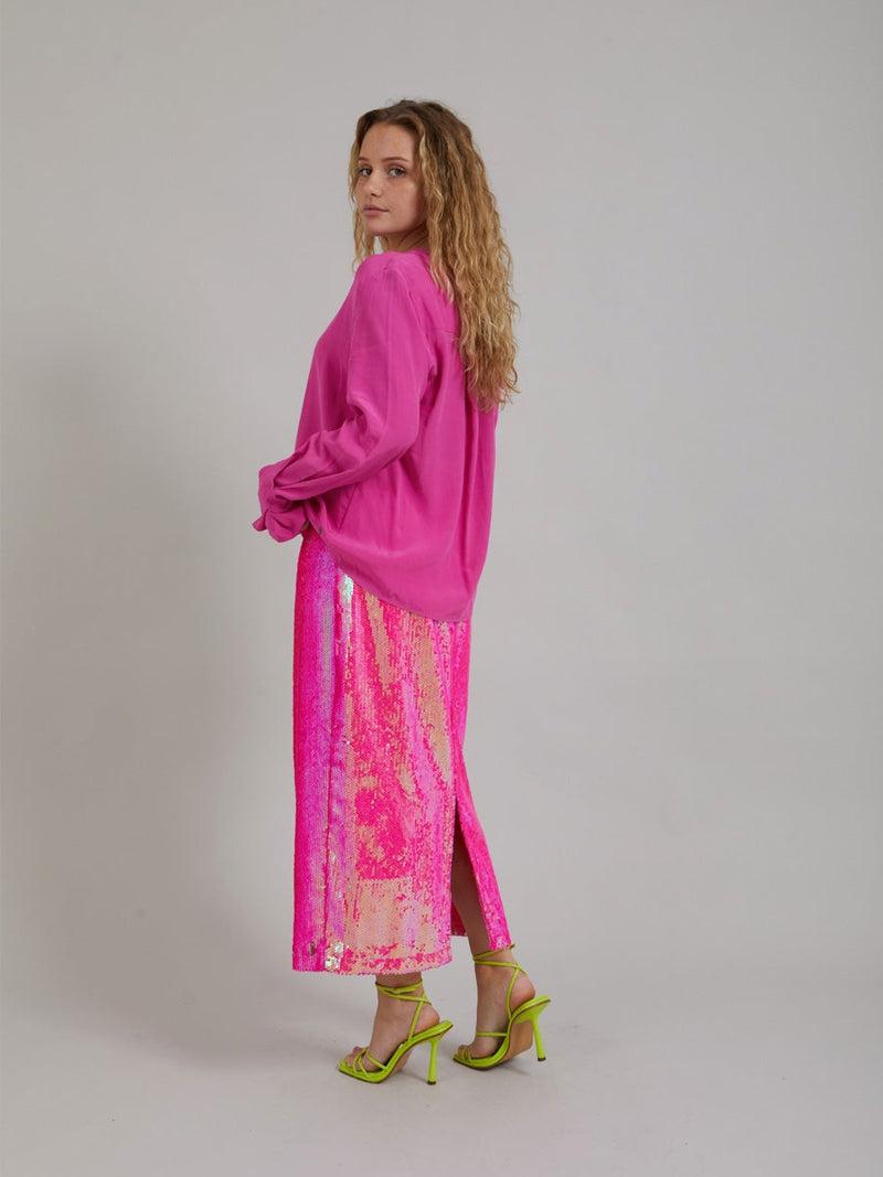 Long skirt in sequins