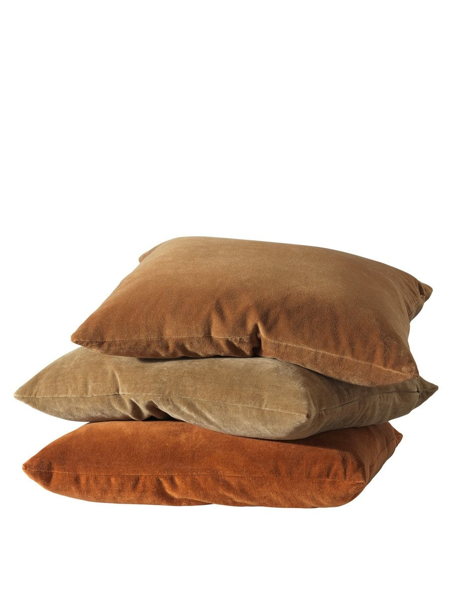 Cozy Living Velvet soft cushion cover värissä earth