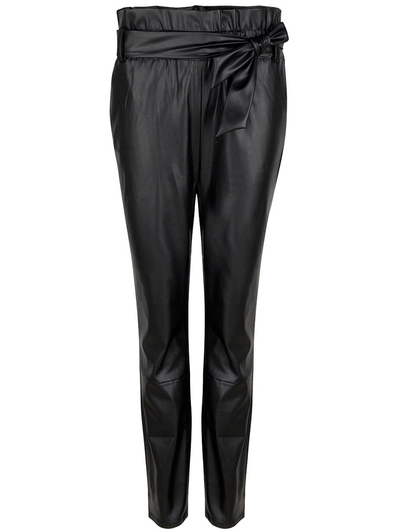 Danten Duncan leather pants värissä Black. 