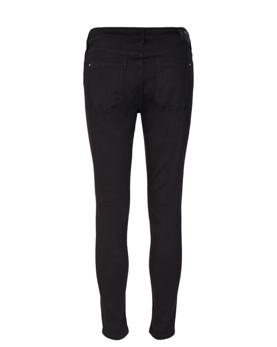 Mos Moshin Alli Core Jeans värissä Black. 