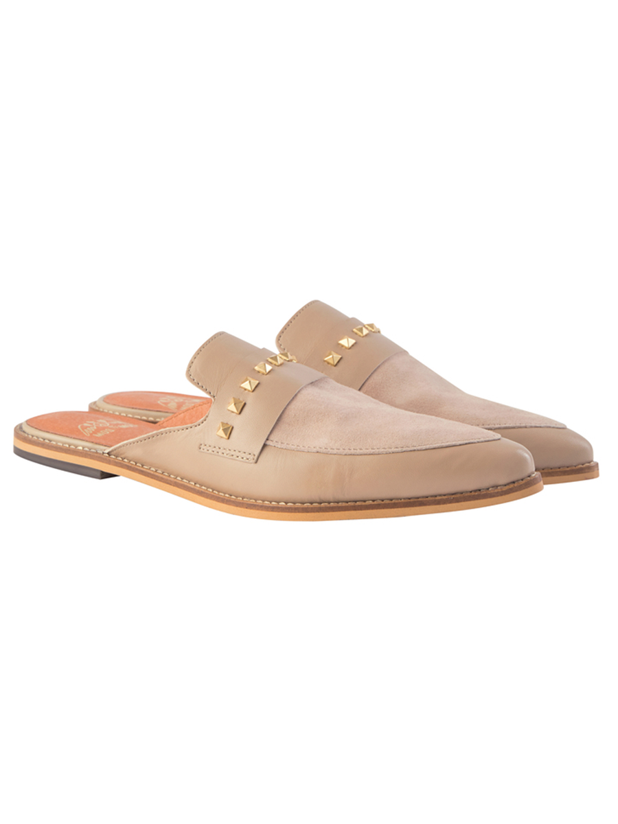 Mos Moshin Doha suede flat värissä Beige. 