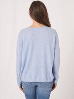 Repeat Cashmere sweater with v-neck Sky