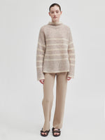 Second Female Ovalis Knit T-Neck Crockery