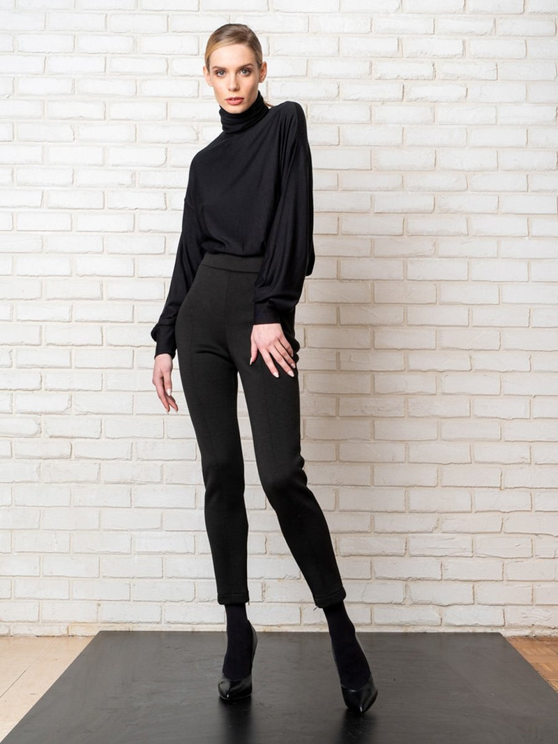 The Line Project Leggings värissä musta